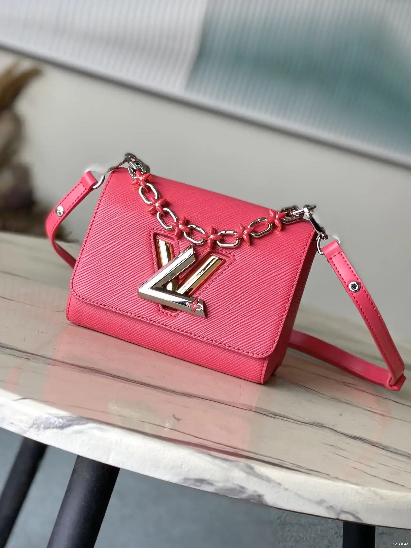 Cheap TWIST PM-19*15*9CM LOUIS VUITTON 0604